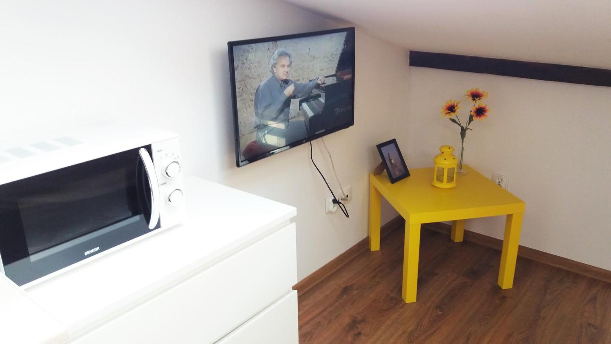 Nice Attic Studio Close To Old Town Air Conditioning - Klimatyzacja كراكوفيا المظهر الخارجي الصورة