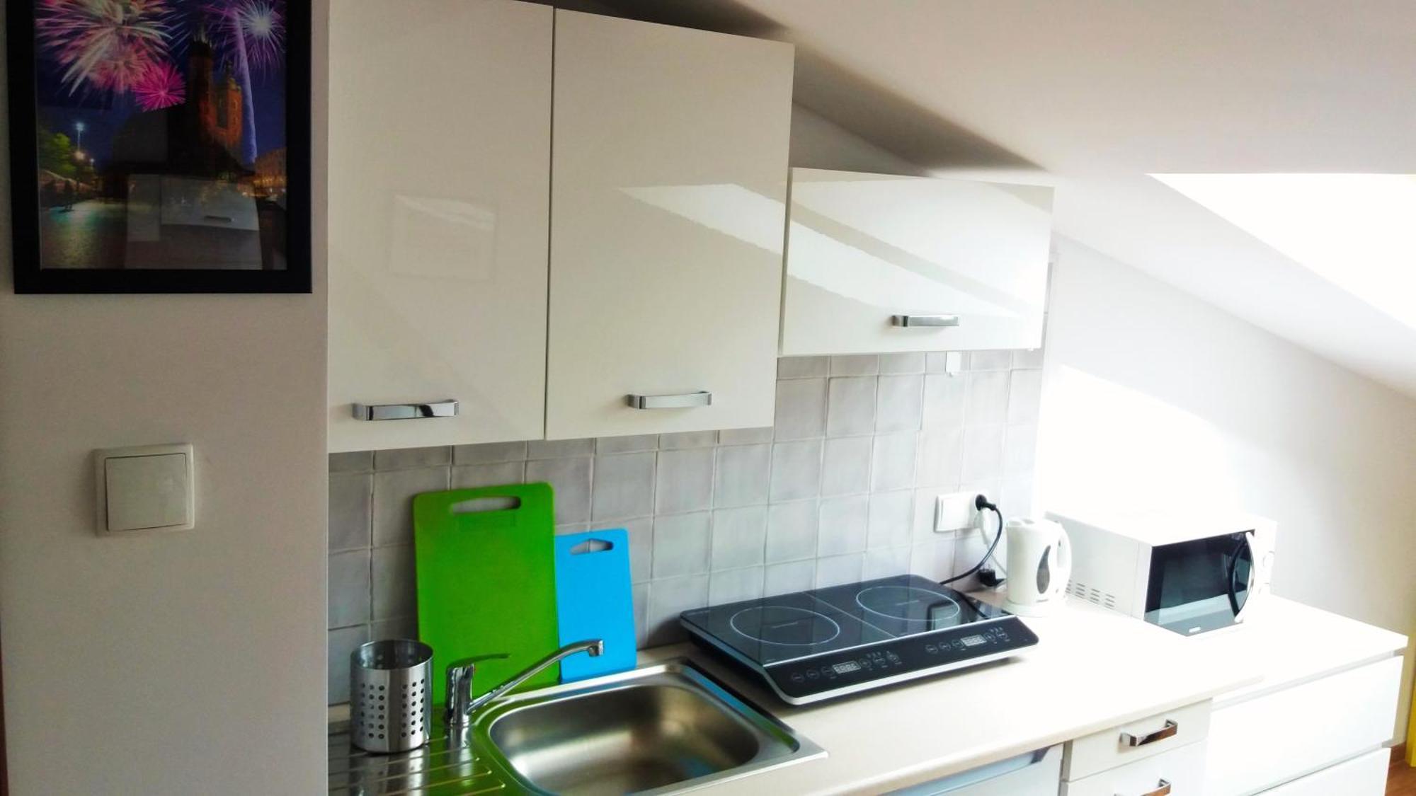 Nice Attic Studio Close To Old Town Air Conditioning - Klimatyzacja كراكوفيا المظهر الخارجي الصورة